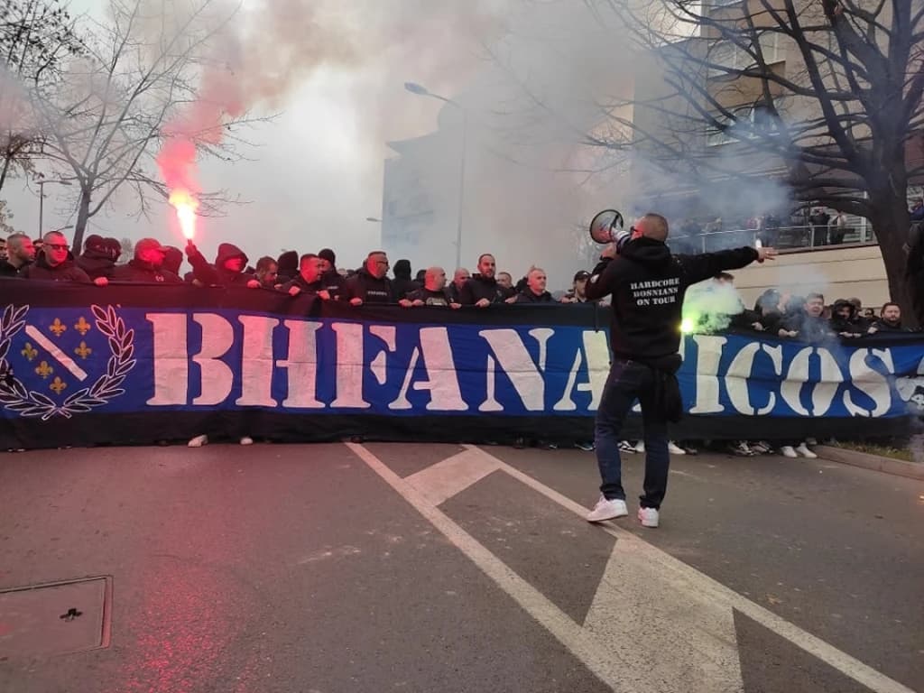 Hiljade navijača stiglo u Zenicu bodriti Zmajeve protiv Finske, Fanaticosi "zapalili" grad