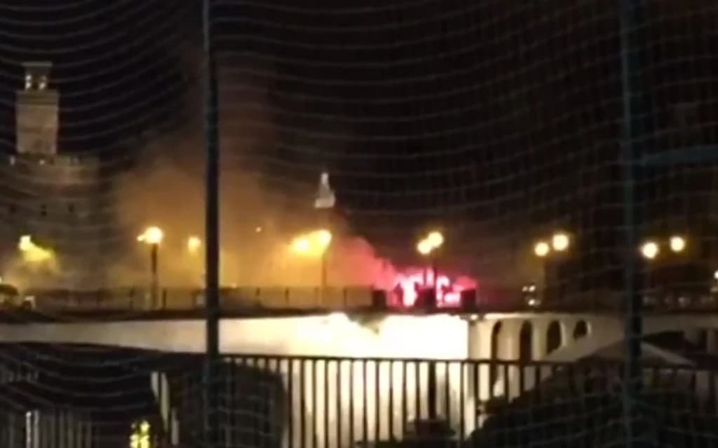 Pirotehnika u centru Sevilje