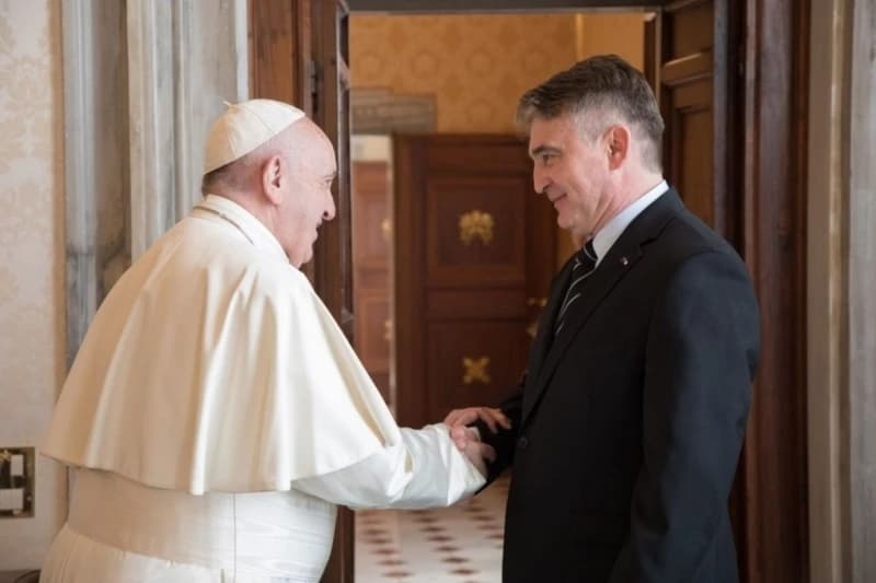 Željko Komšić, papa Franjo