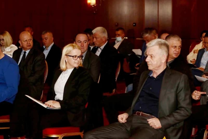 Elzina Pirić i Mirsad Kukić