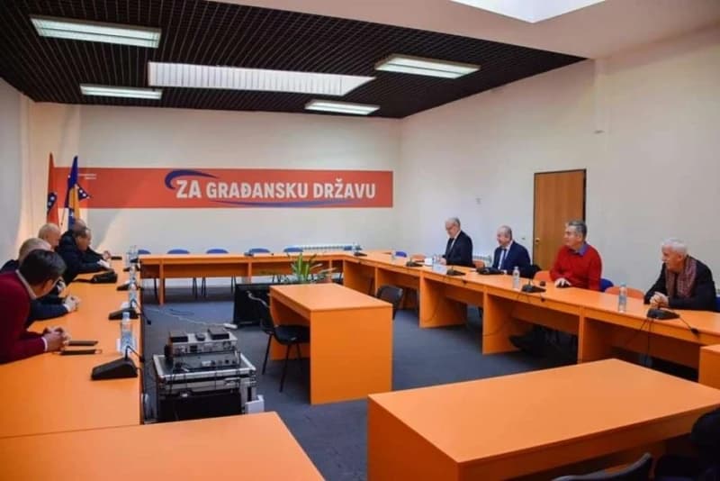 Sastanak delegacija DF-a i UGBiH
