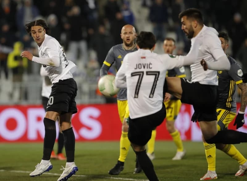 Partizan dva puta vodio pa doživio debakl protiv Feyenoorda