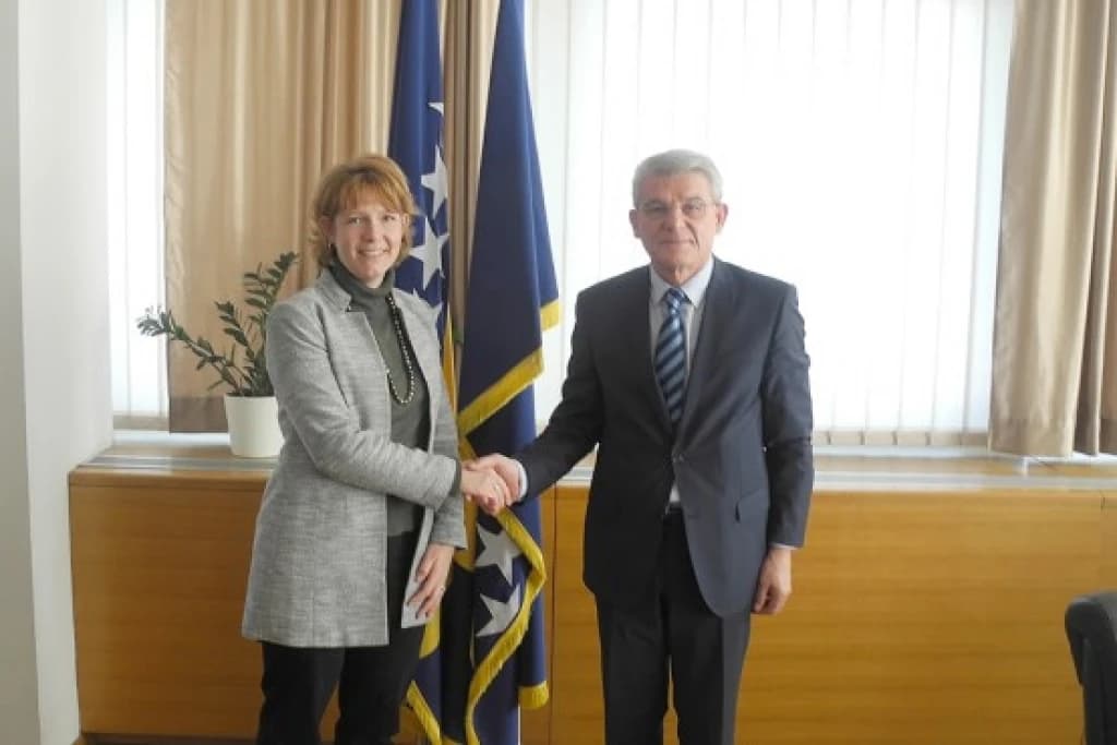 Susan K. Falatko i Šefik Džaferović