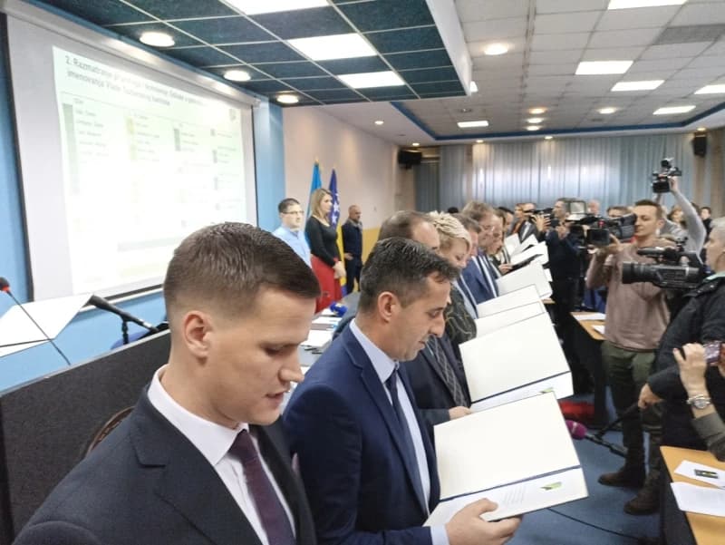 Polaganje zakletve nove Vlade TK