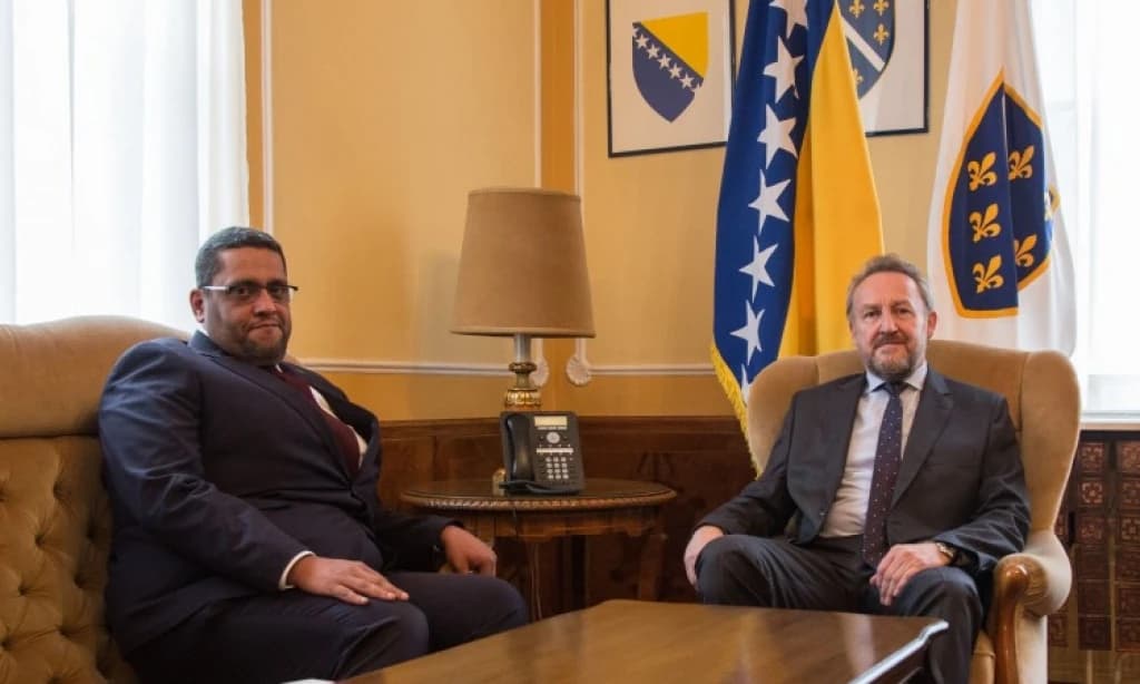 Predsjedavajući Predsjedništva BiH Bakir Izetbegović s ambasadorom Katara