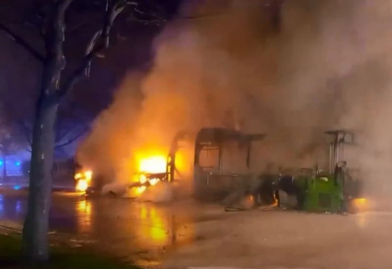 Neredi u Švedskoj nakon protesta protiv migranata i najave desničara da će spaliti Kur'an