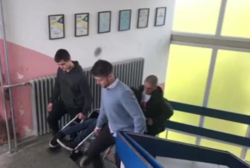 Elektrotehnička škola u Bihaću