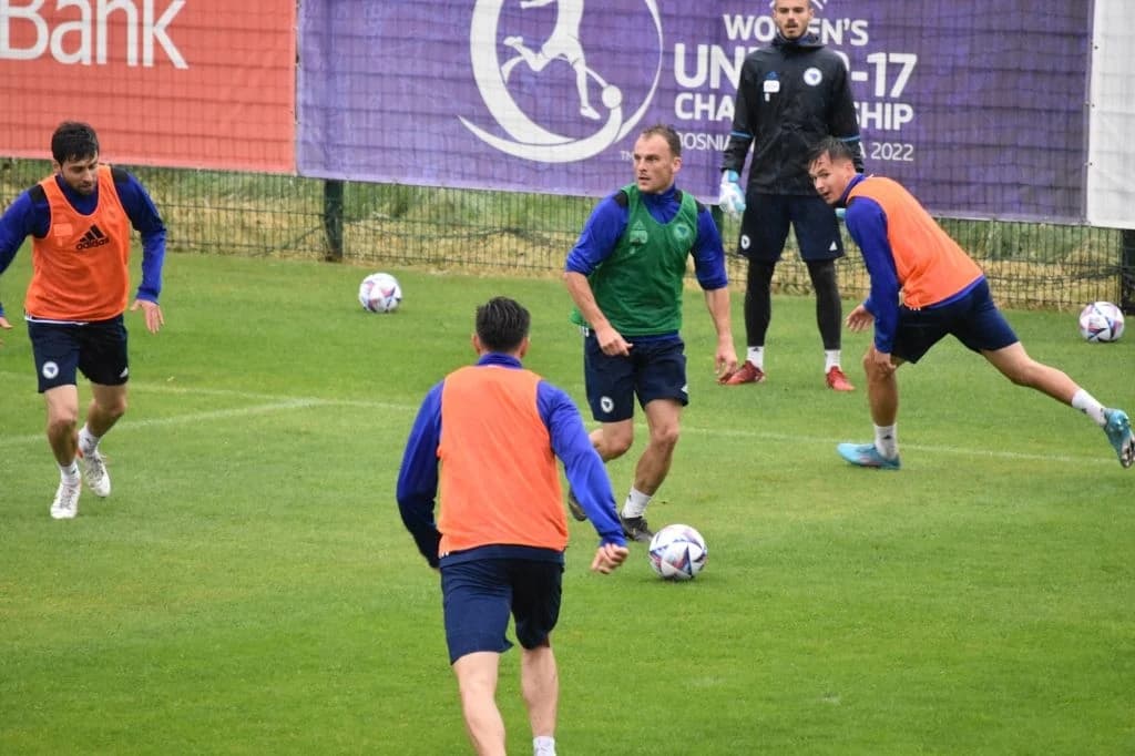 Loše vrijeme nije omelo bh. reprezentativce: Petev podijelio Zmajeve u dvije grupe