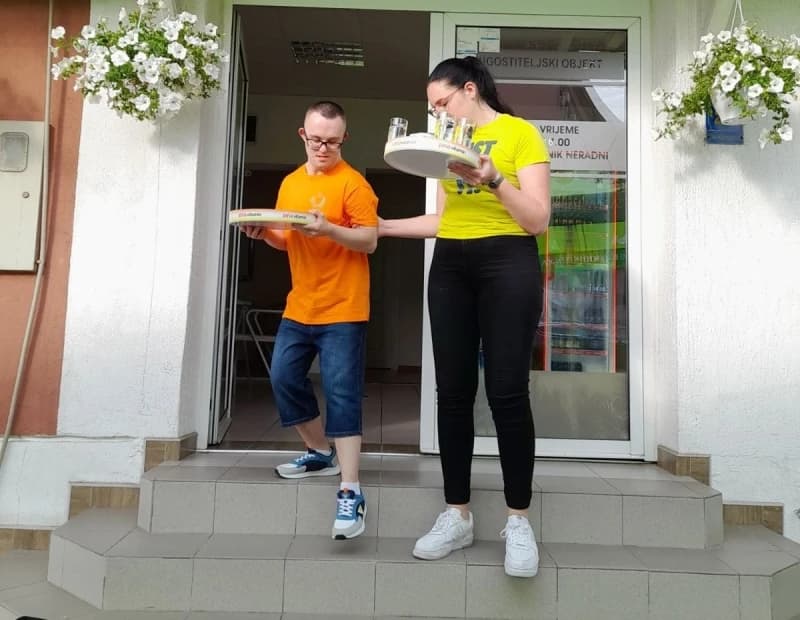 Kafić Klub "Zmajevo srce" u Tuzli