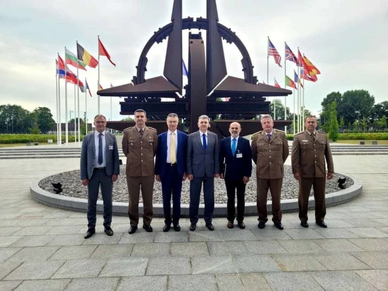 NATO, delegacija BiH 