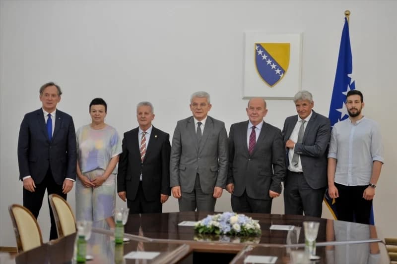 Džaferović i  predstavnici Svjetskog saveza dijaspore BiH