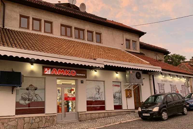 Amko komerc, Kovači