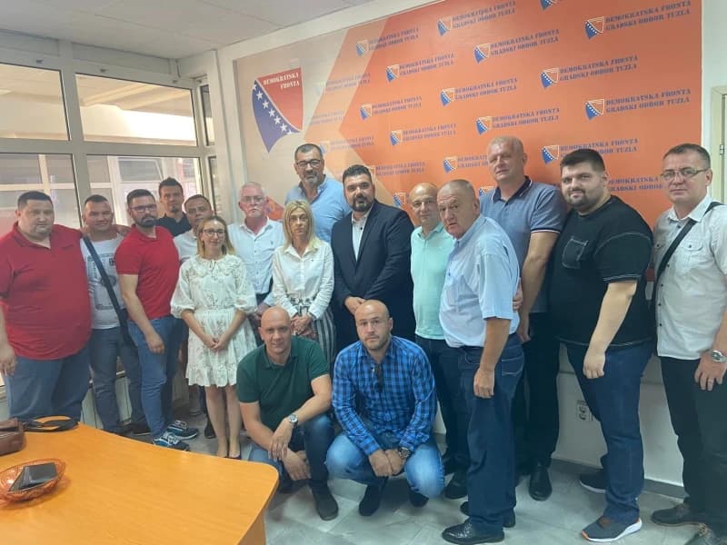 Novi članovi DF-a pristigli iz SD-a