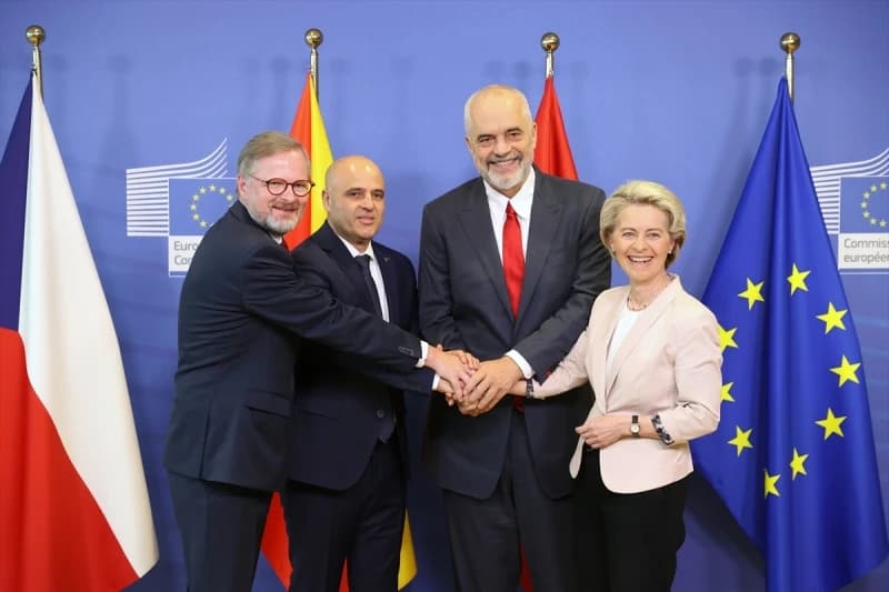 EU danas otvara pristupne pregovore s Albanijom i Sjevernom Makedonijom