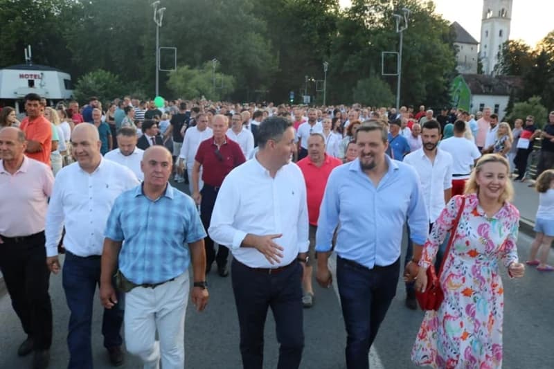 Denis Bećirović, Bihać