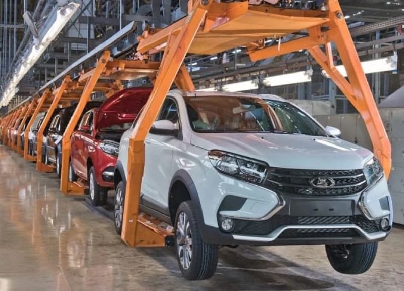 Fabrika nudi radnicima po 3.000 dolara da daju otkaz