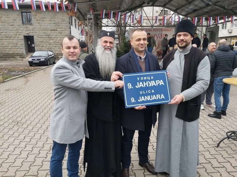 Nečelnik Bratunca Srđan Rankić (drugi zdesna)