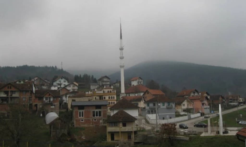 TurhanEminbegova džamija u Ustikolini