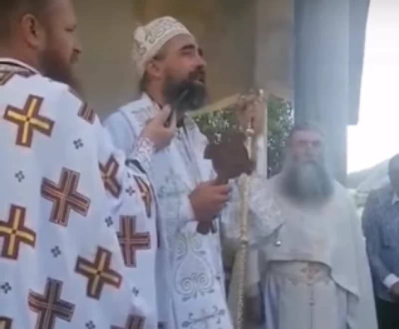 Sarajlija, sveštenik SPC-a, veličao ratne zločince pa se pridružio četničkom orgijanju: "Leleču Turci, kukaju bule...."