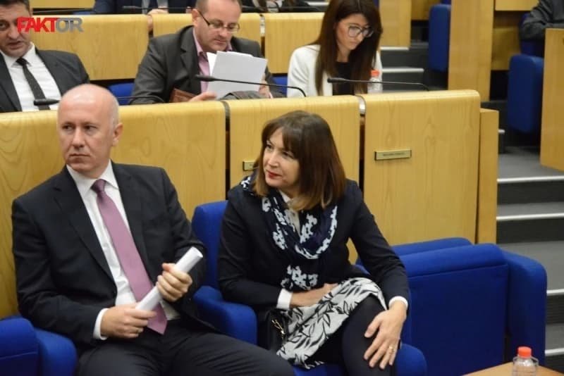 Milan Dunović, Melika Mahmutbegović