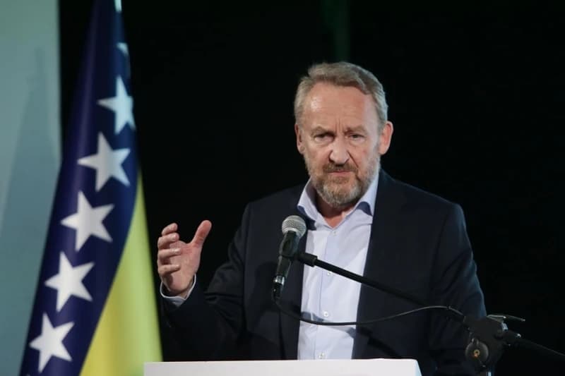 Bakir Izetbegović
