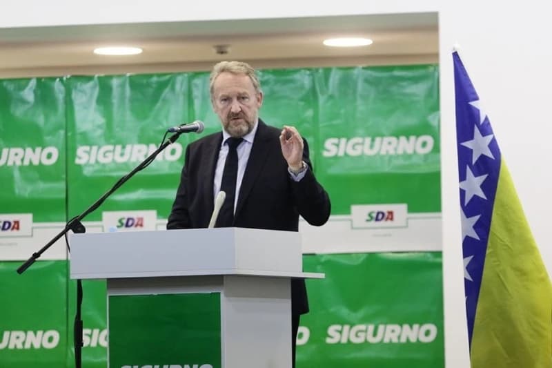 Bakir Izetbegović u Varešu