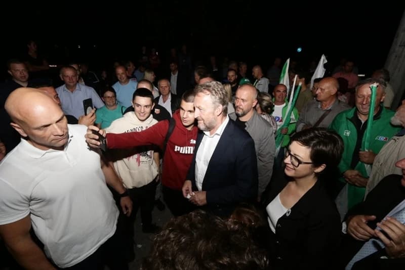Izetbegović odgovorio na izjave Dodika i Milanovića