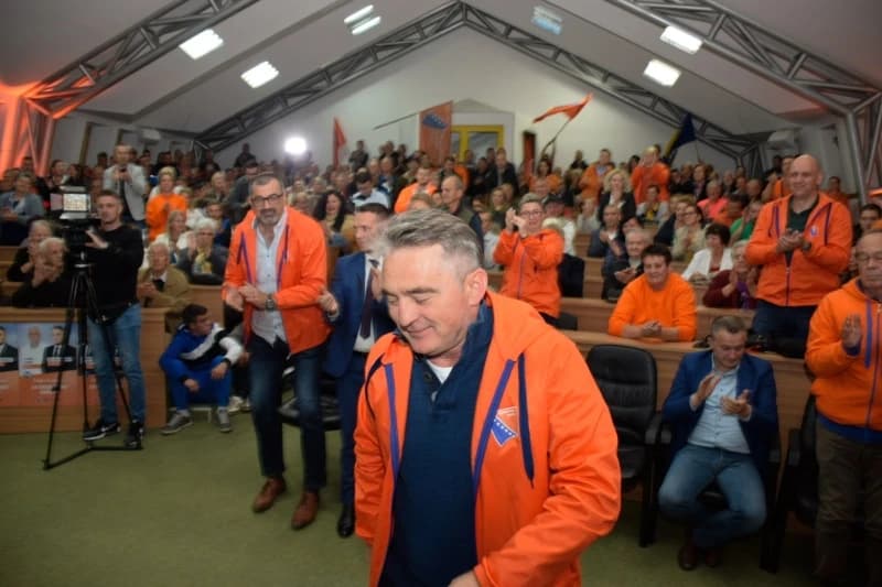 Komšić u Čeliću: Karadžić je nakon Dejtona mislio da ćemo odustati od države, ali ideja građanske BiH jača