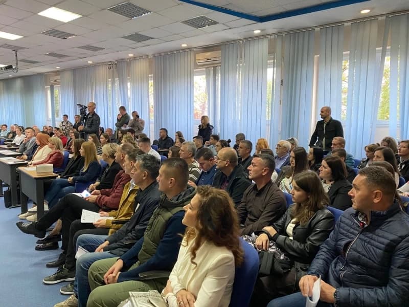 Potpisani ugovori sa stipendistima