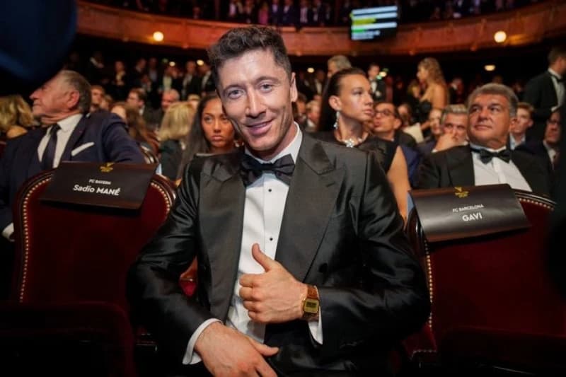 Lewandowski na dodjeli nagrade France Footballa nosio sat koji košta oko 86 KM