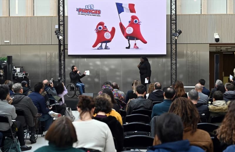 Pariz predstavio maskotu za Olimpijske igre 2024.