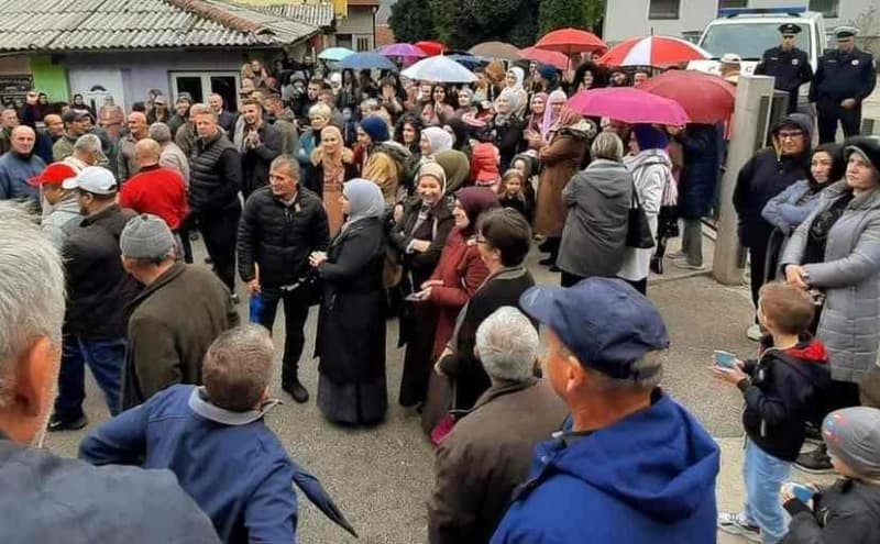 Željezno polje, protesti 