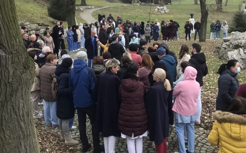Štrajk upozorenja na UKC-u