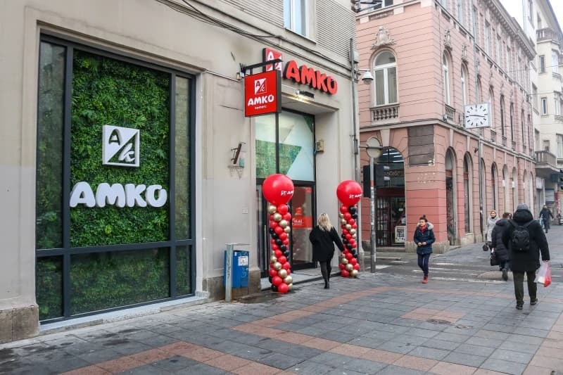 Amko komerc Titova