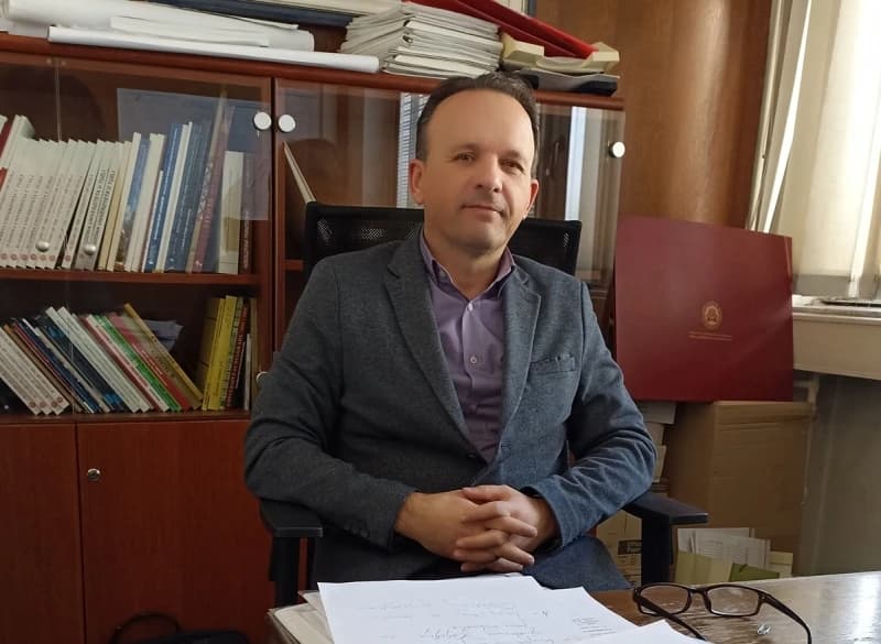 Prof. dr. Damir Zenunović