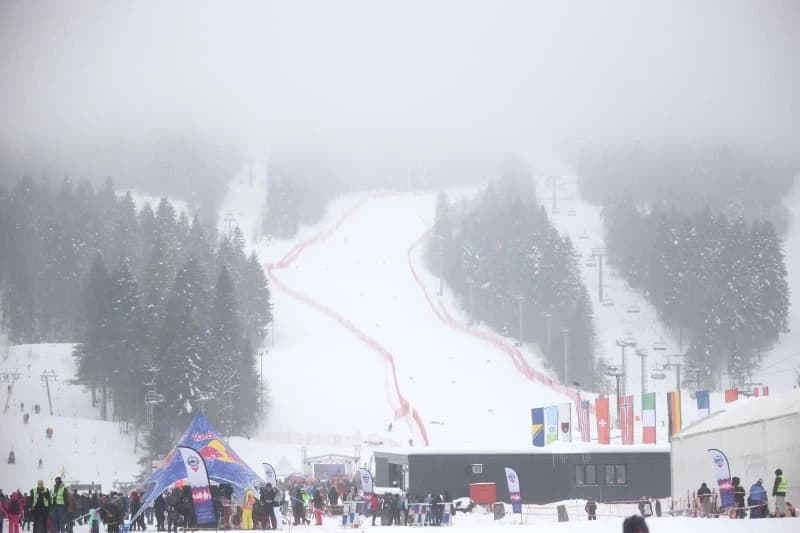 Gusta magla odgodila Super G utrku na Bjelašnici