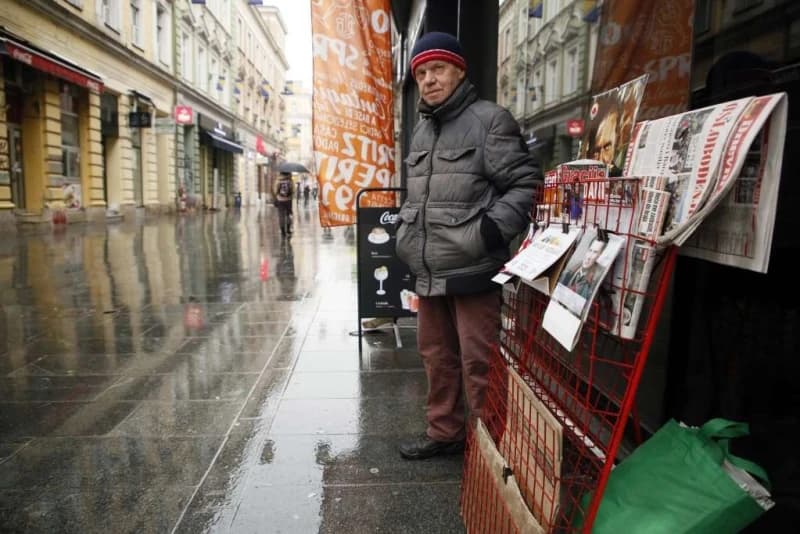 U Sarajevu ostao još poneki, rijetki prodavač novina