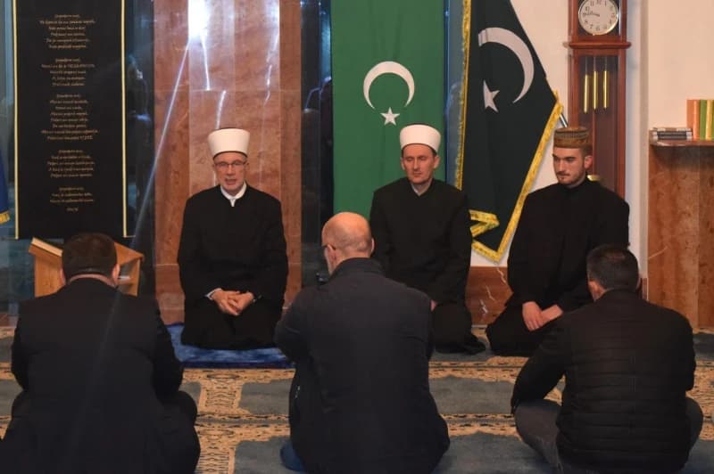 Muftija tuzlanski Vahid ef. Fazlović u Vlasenici