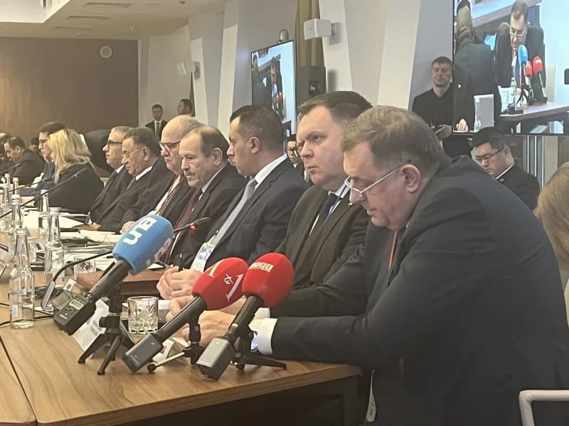 Dodik na sigurnosnom forumu u Moskvi: Srpski narod prva žrtva hegemonističkog koncepta Zapada