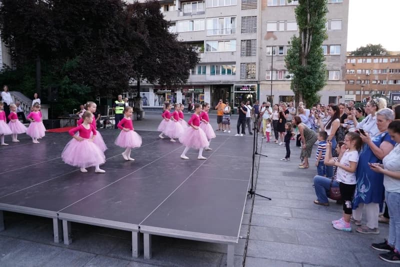 Pozorišni trg Susan Zontag 