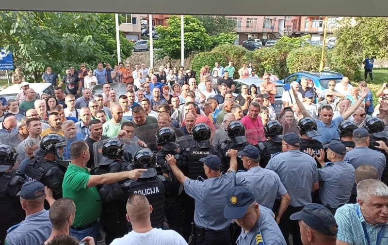 Današnji incident ispred Općine