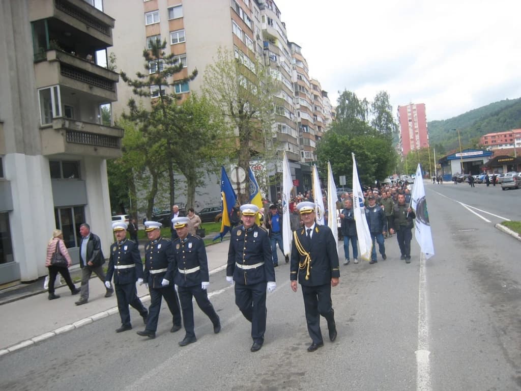 Brčanska Malta: Kolona povodom dana kada je odbranjen u Tuzla