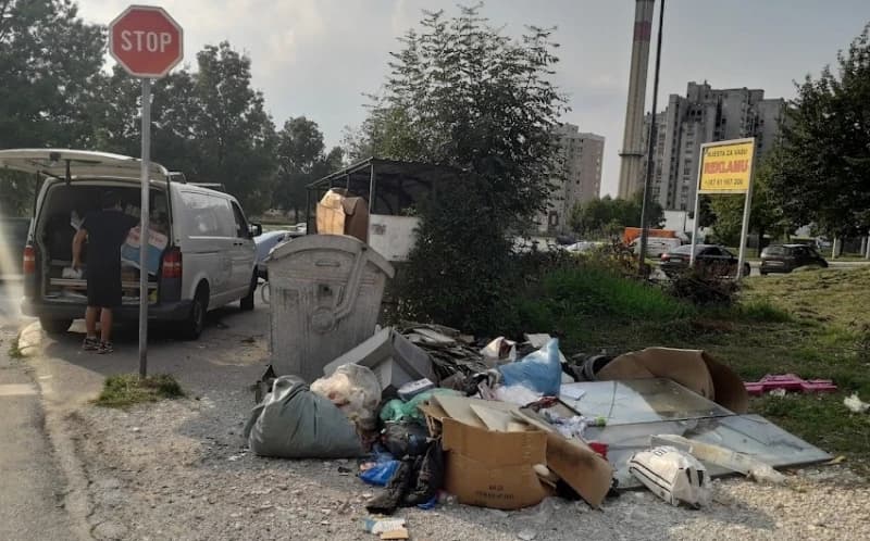 Smeće, Hasiba Brankovića 