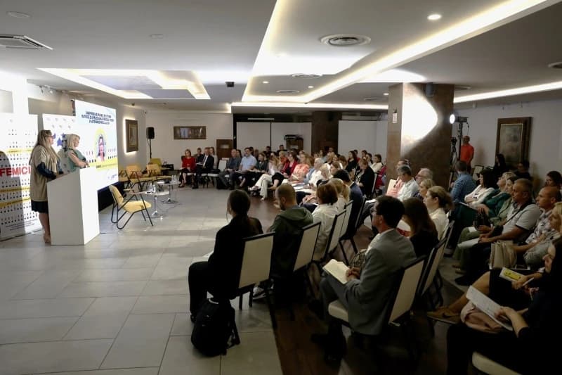 Sa skupa o femicidu