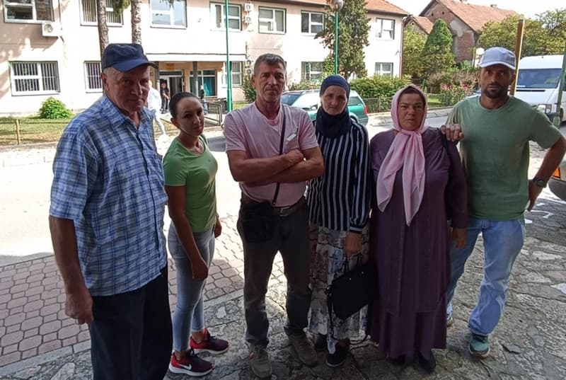 Živinice: Članovi porodica poginulih na PK Dubrave