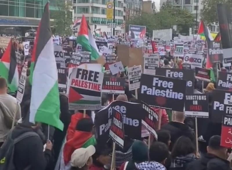 Hiljade ljudi u Londonu na skupu podrške Palestincima