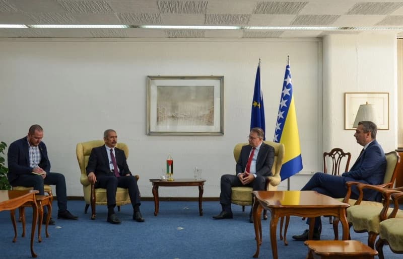 Rezeq Namoora s Nerminom Nikšićem