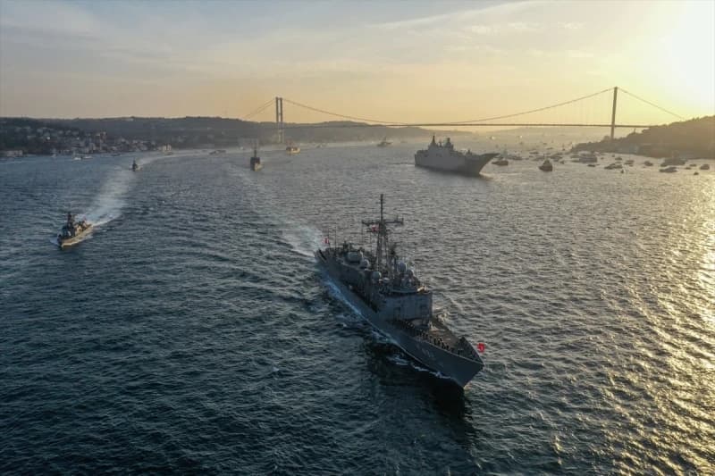 Brodovi u Istanbulskom moreuzu