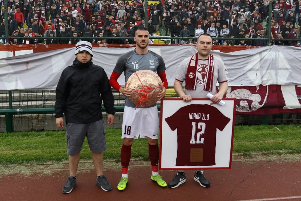 FK Sarajevo povlači dres s brojem 12 iz upotrebe