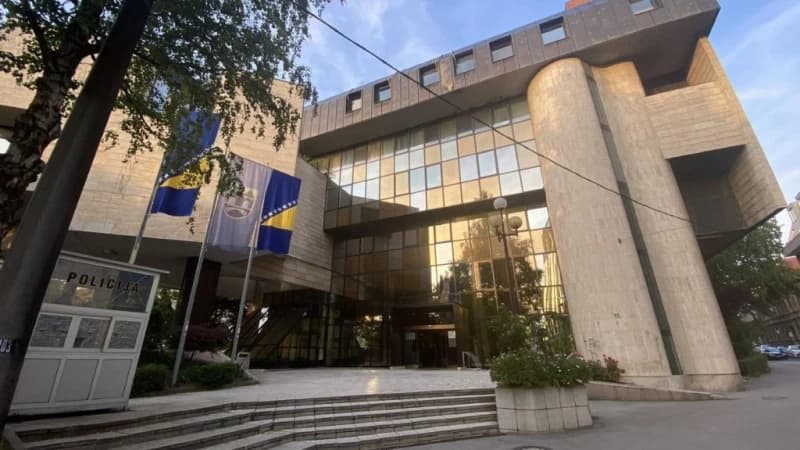 Naopako postavljene zastave FBiH 